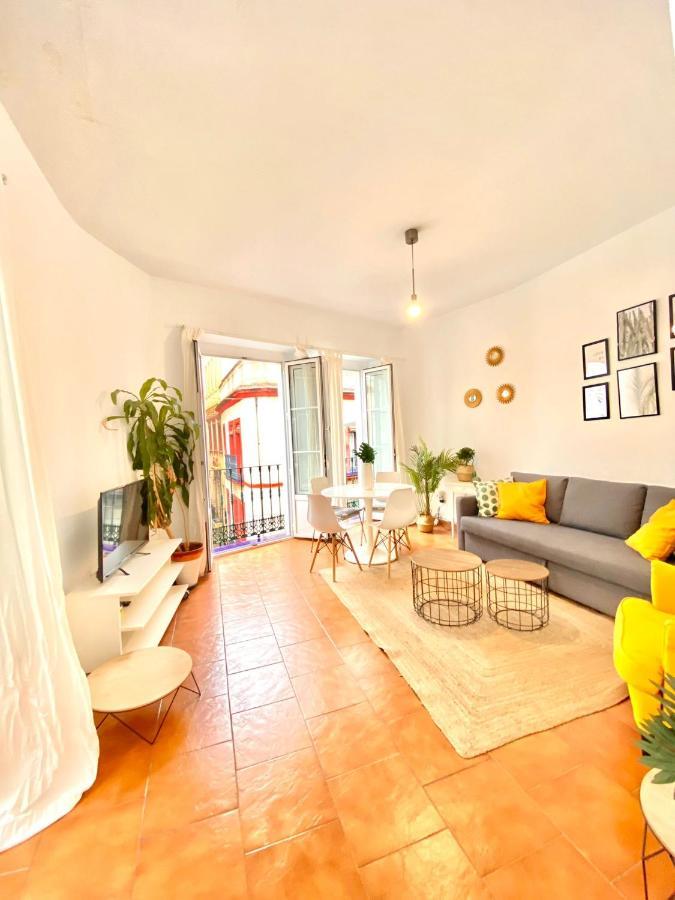 Comfortable Studio Old Town, Parking Optional Sevilla Exteriér fotografie