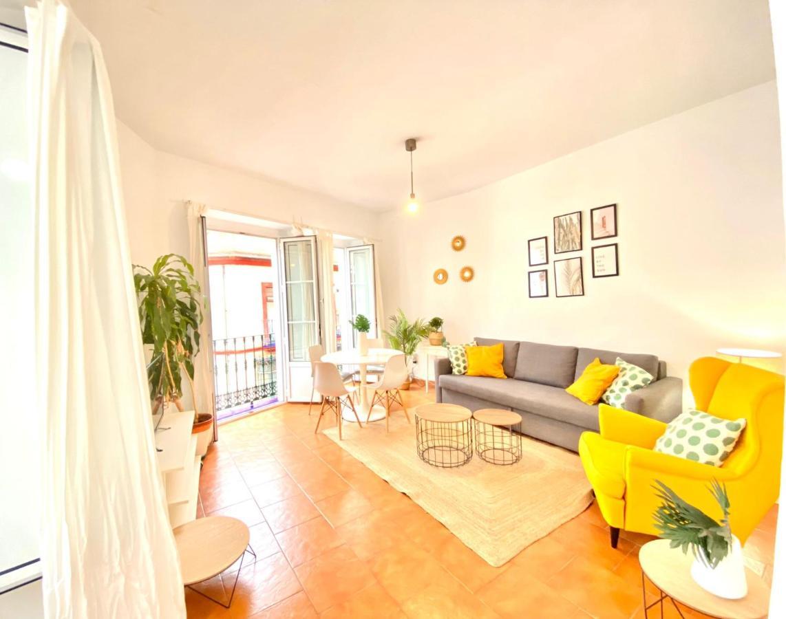 Comfortable Studio Old Town, Parking Optional Sevilla Exteriér fotografie