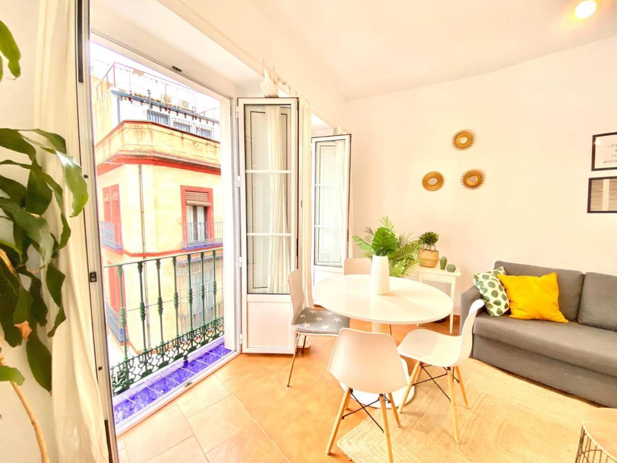 Comfortable Studio Old Town, Parking Optional Sevilla Exteriér fotografie