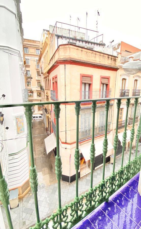 Comfortable Studio Old Town, Parking Optional Sevilla Exteriér fotografie