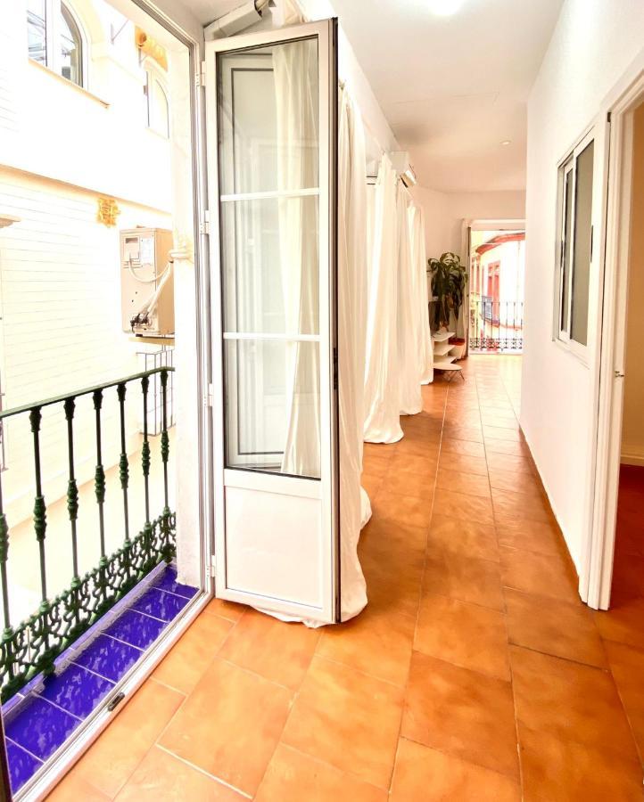 Comfortable Studio Old Town, Parking Optional Sevilla Exteriér fotografie