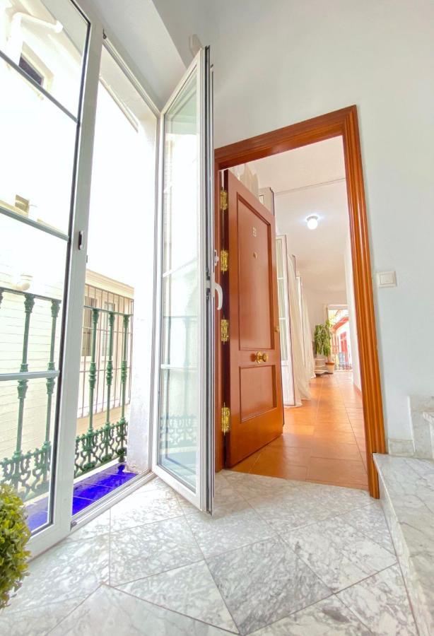 Comfortable Studio Old Town, Parking Optional Sevilla Exteriér fotografie